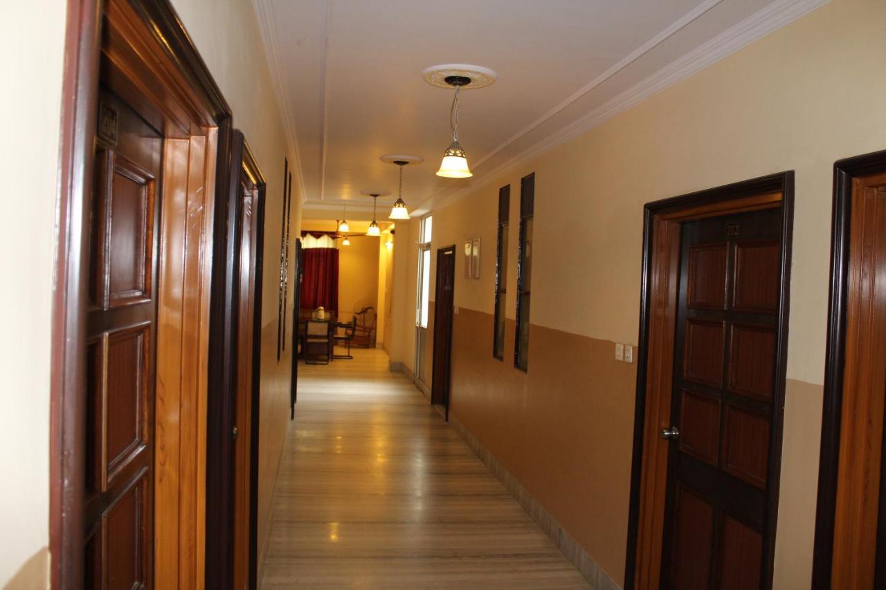 Chit Chat Guest House Dźajpur Zewnętrze zdjęcie