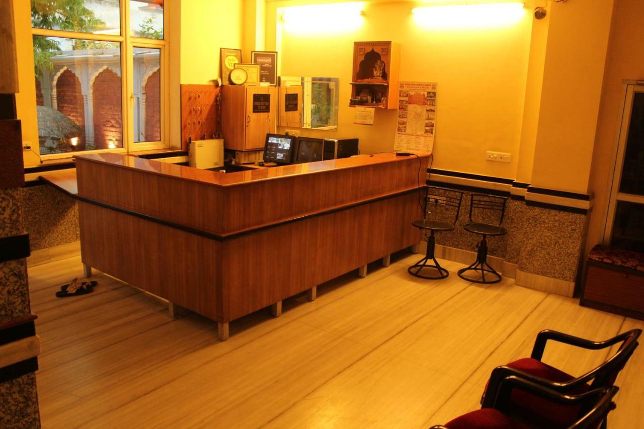Chit Chat Guest House Dźajpur Zewnętrze zdjęcie